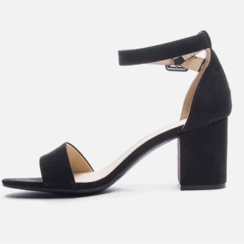 🟠NWT CHINESE LAUNDRY Jody Block Heel Sandal in Black Sz 11